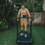Беговая дорожка Assault Runner Pro (модель 2026, красный логотип) с изогнутым беговым полотном гусеничного типа